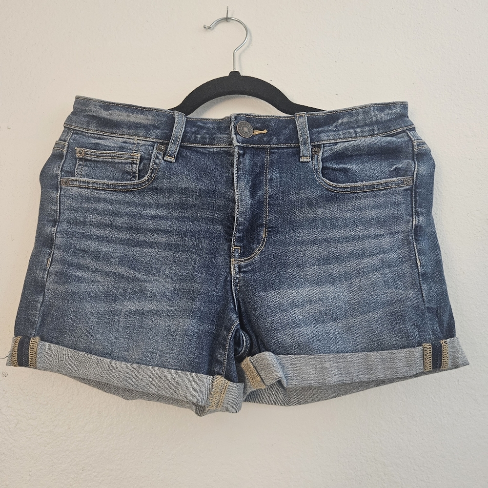 American Eagle Denim Medium Blue Wash Women's Shorts